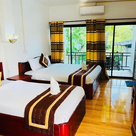 Alisona Hostel Vang Vieng Buitenkant foto