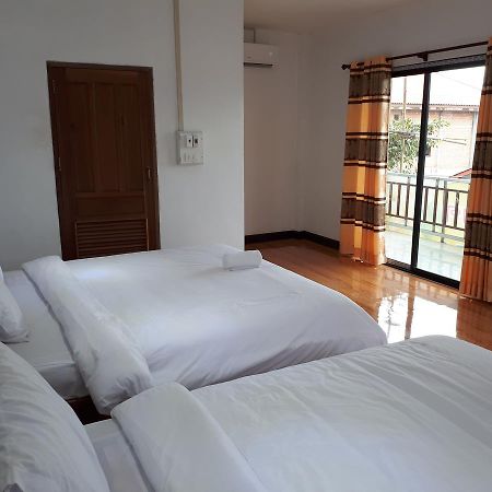 Alisona Hostel Vang Vieng Buitenkant foto