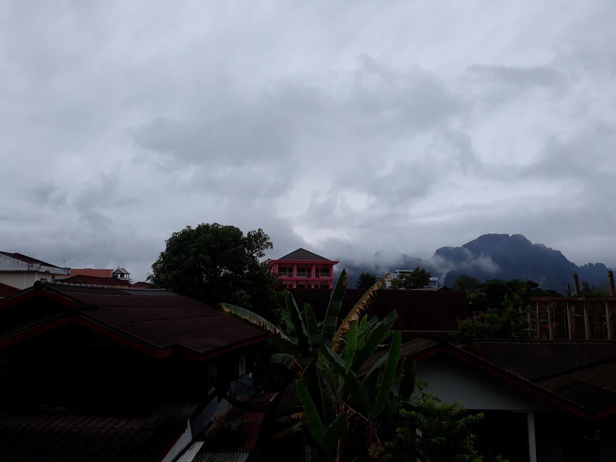Alisona Hostel Vang Vieng Buitenkant foto