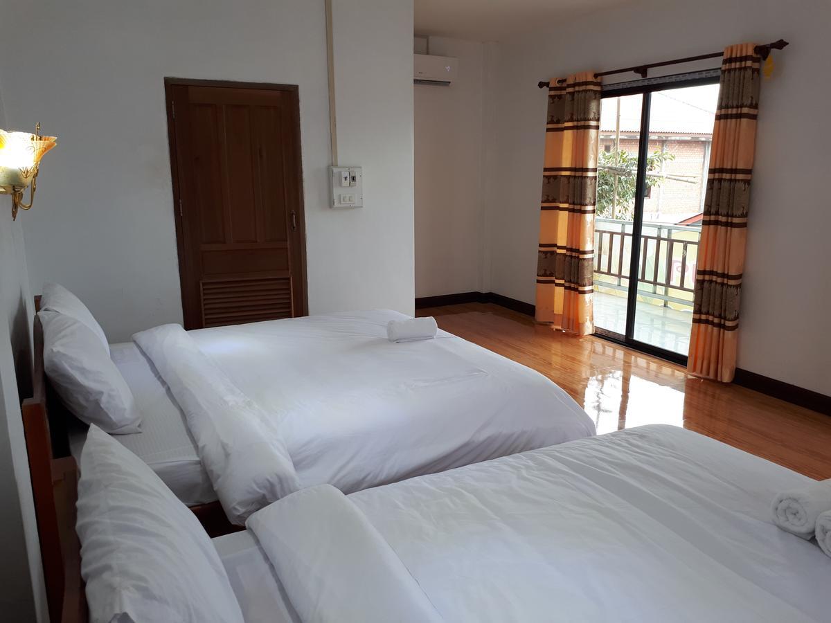 Alisona Hostel Vang Vieng Buitenkant foto