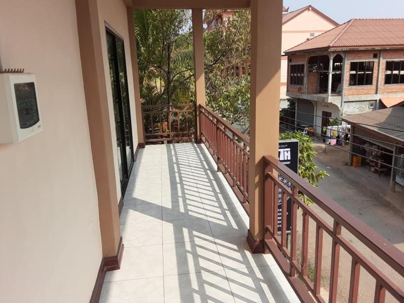 Alisona Hostel Vang Vieng Buitenkant foto